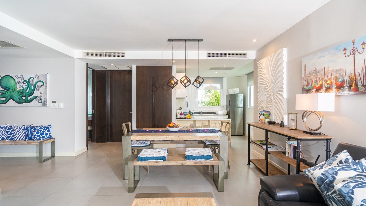 Photo of Livingroom in Karon
