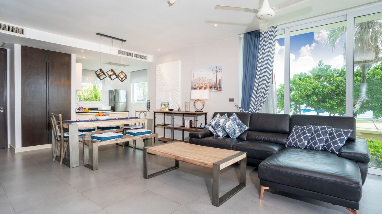 Photo of Livingroom in Karon