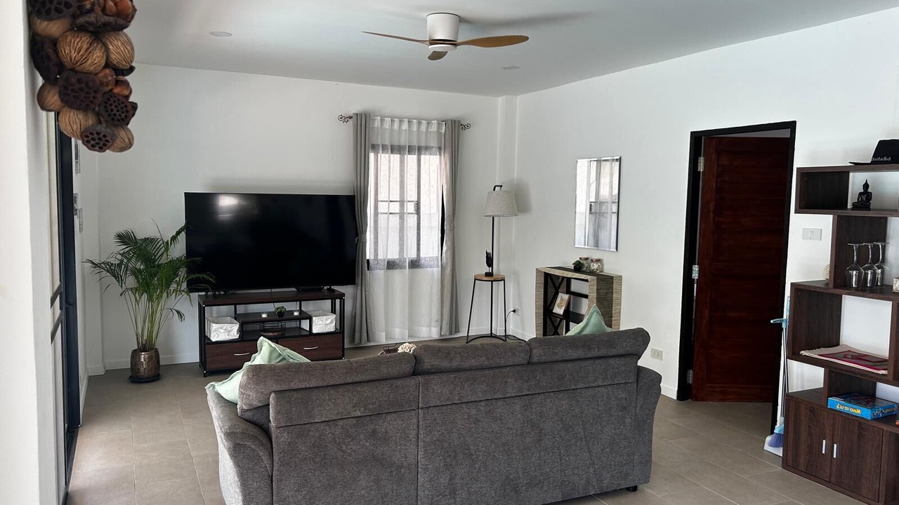 Photo of Livingroom in Thong Krut