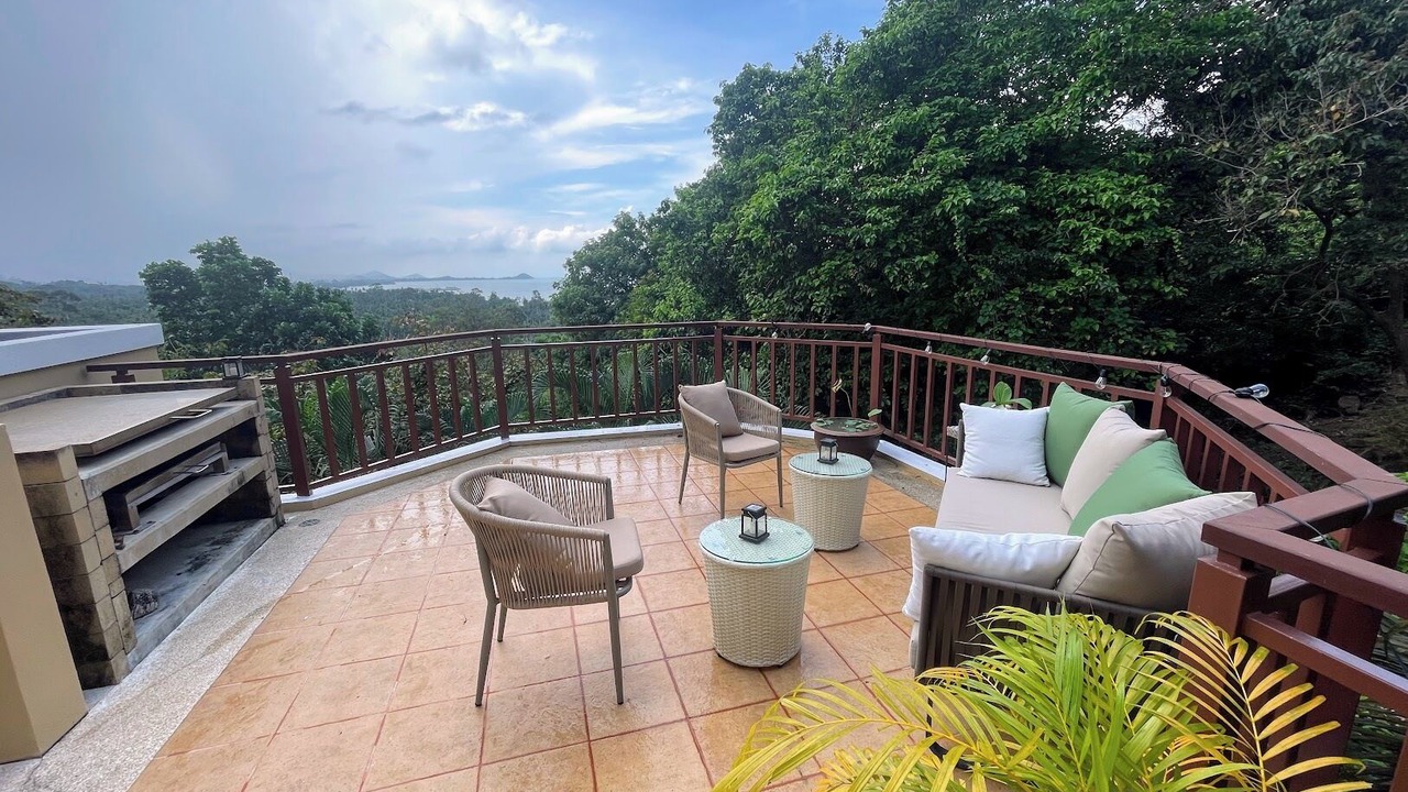 Photo of Patio Balcony in Na Thon