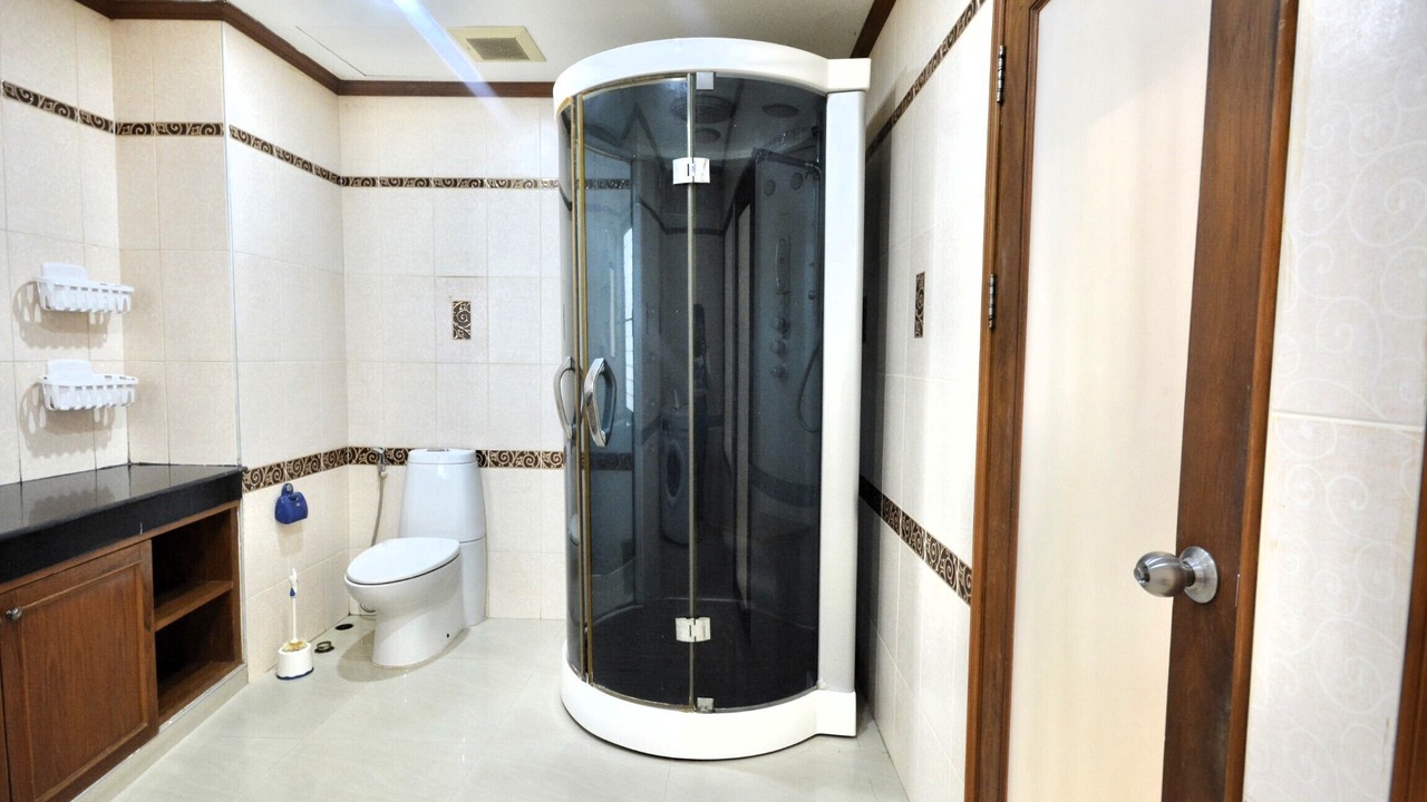 Photo of Bathroom in Na Kluea