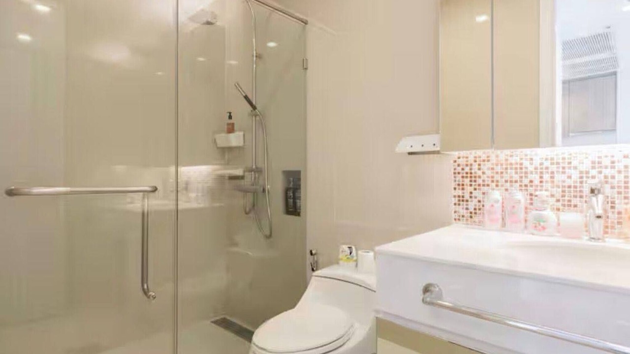 Photo of Bathroom in Makkasan