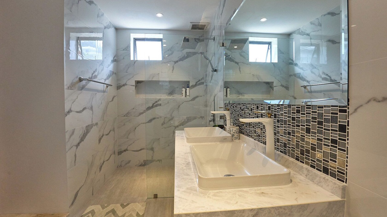 Photo of Bathroom in Maret