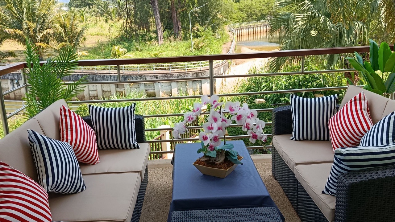 Photo of Livingroom in Khuekkhak