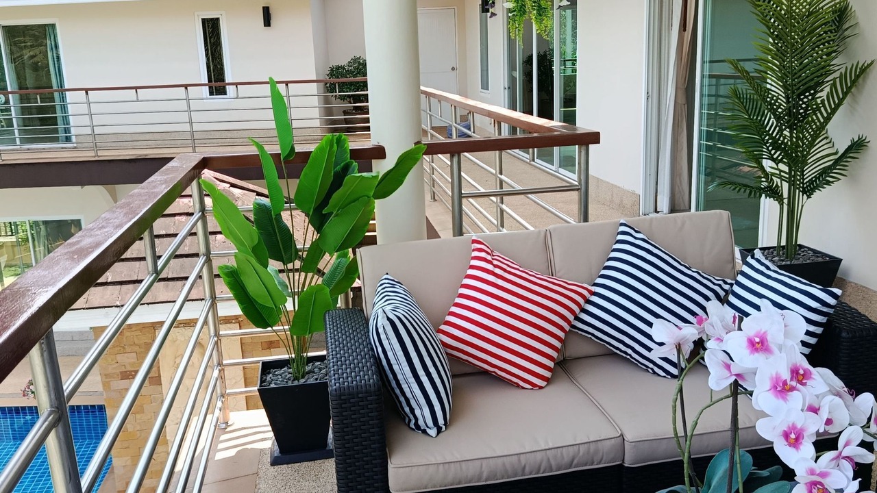 Photo of Livingroom in Khuekkhak