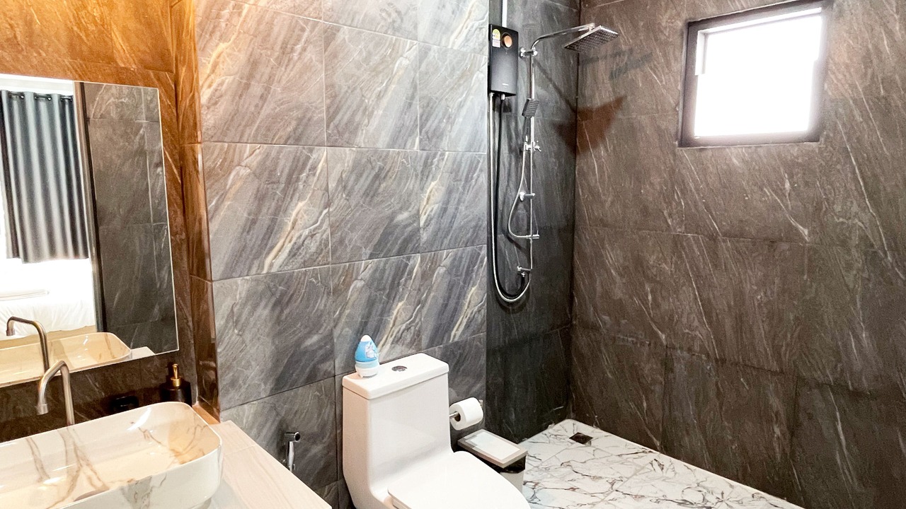 Photo of Bathroom in Si Sunthon