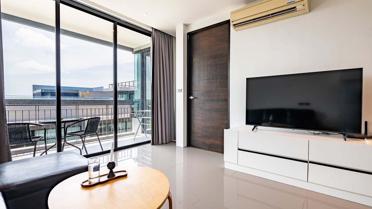 Photo of Livingroom in Nai Harn