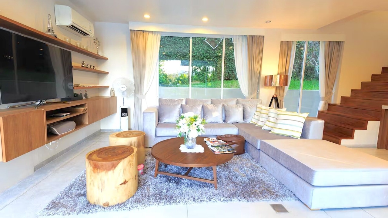 Photo of Livingroom in Chalong
