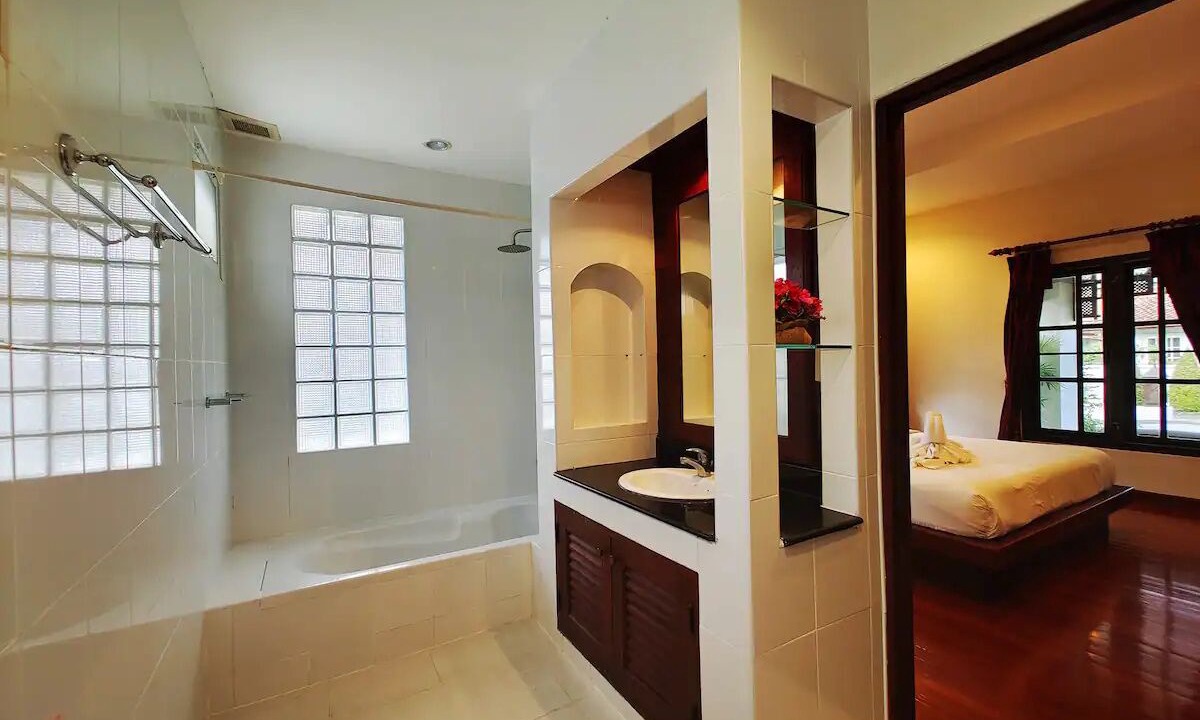 Photo of Bathroom in Kamala