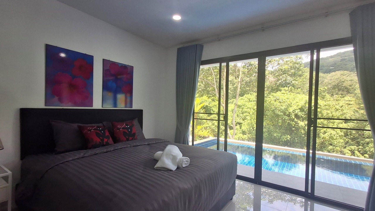 Photo of Bedroom in Chalong