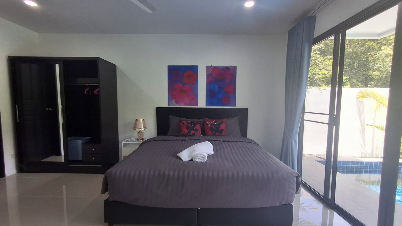 Photo of Bedroom in Chalong