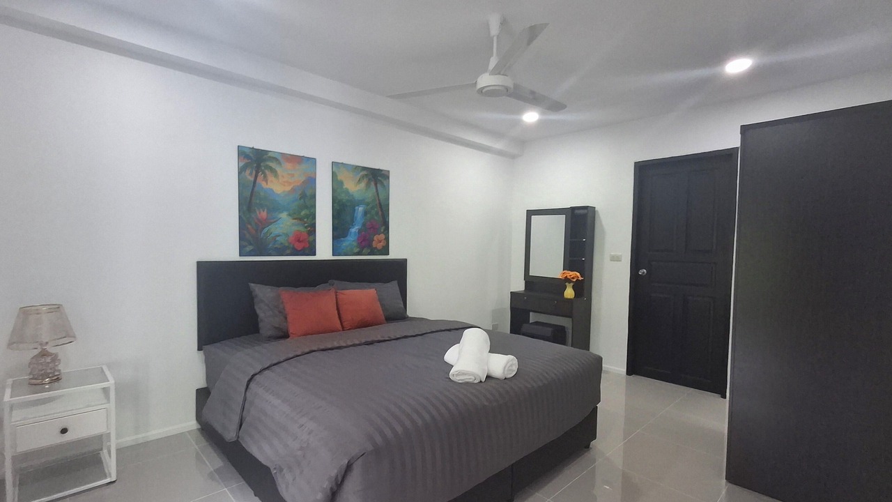 Photo of Bedroom in Chalong