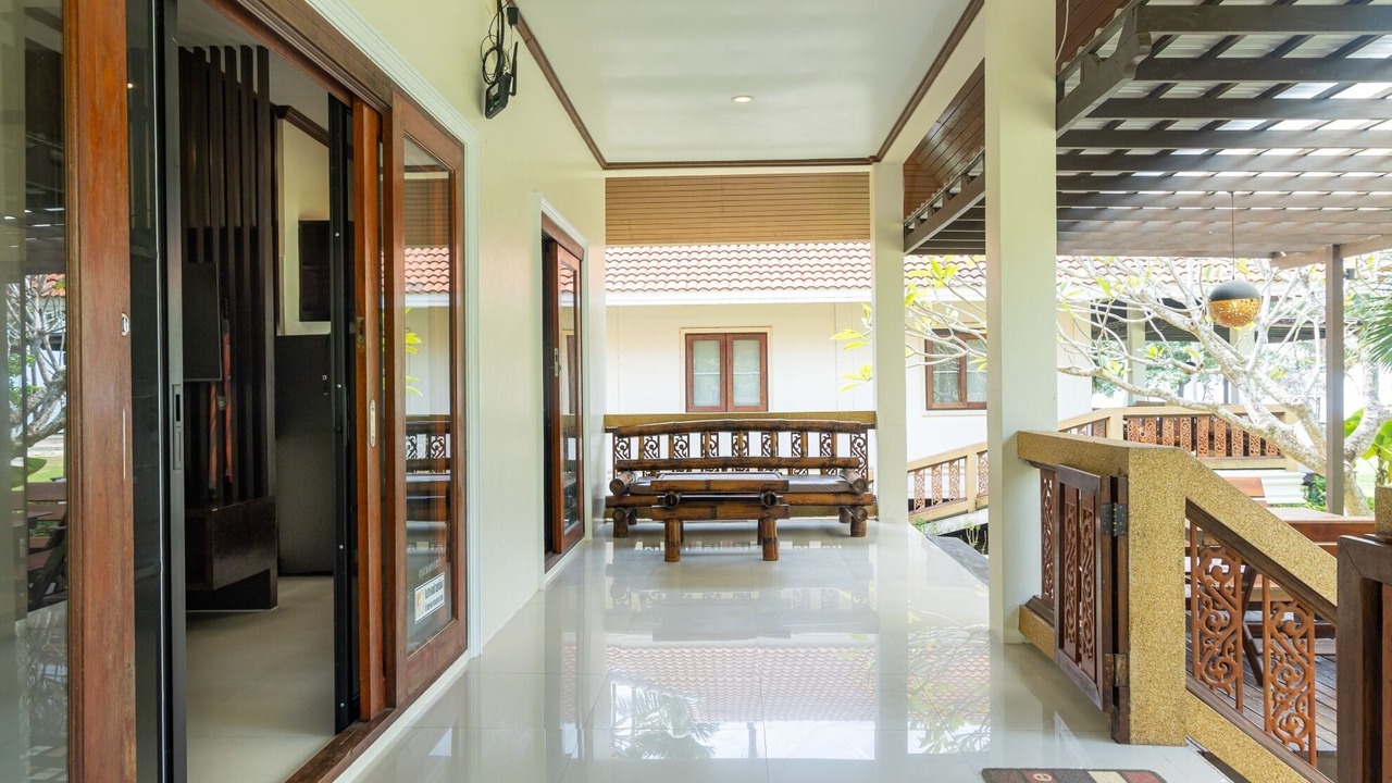 Photo of Bedroom in Ang Thong