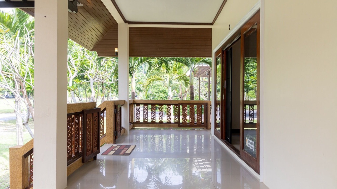 Photo of Bedroom in Ang Thong