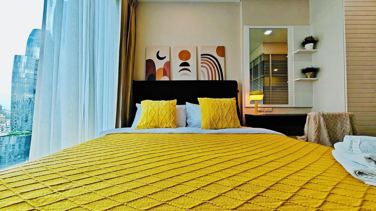 Photo of Bedroom in Khlong Tan Nuea