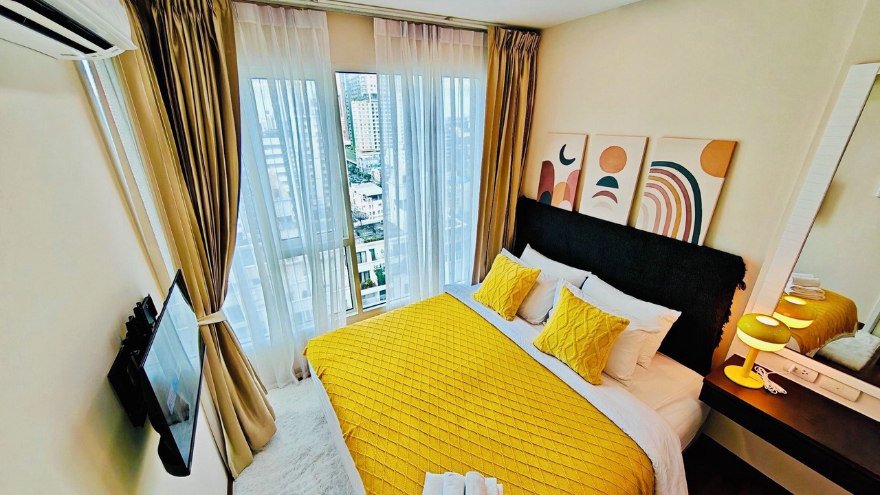 Photo of Bedroom in Khlong Tan Nuea