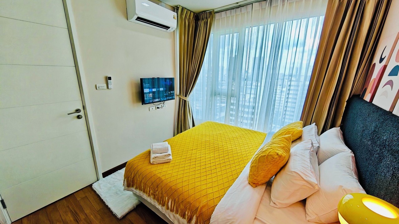 Photo of Bedroom in Khlong Tan Nuea