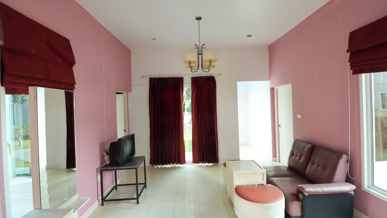 Photo of Livingroom in Thong Chai
