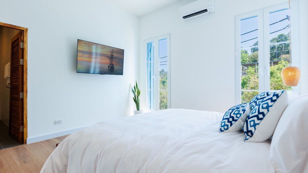 Photo of Bedroom in Haad Tian