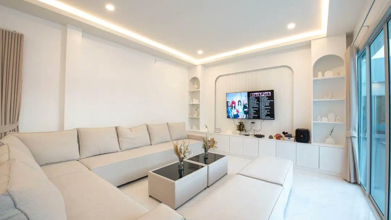 Photo of Livingroom in Pong