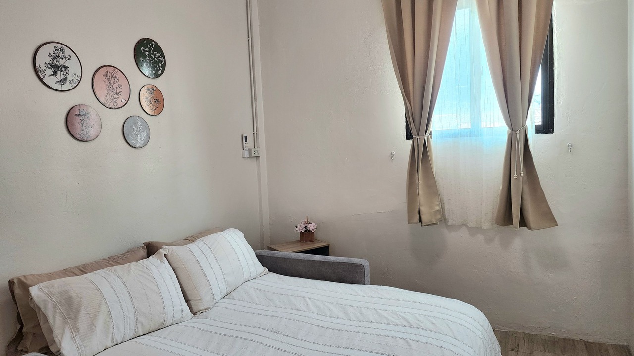 Photo of Bedroom in Yan Nawa