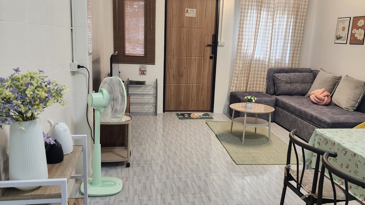 Photo of Livingroom in Yan Nawa