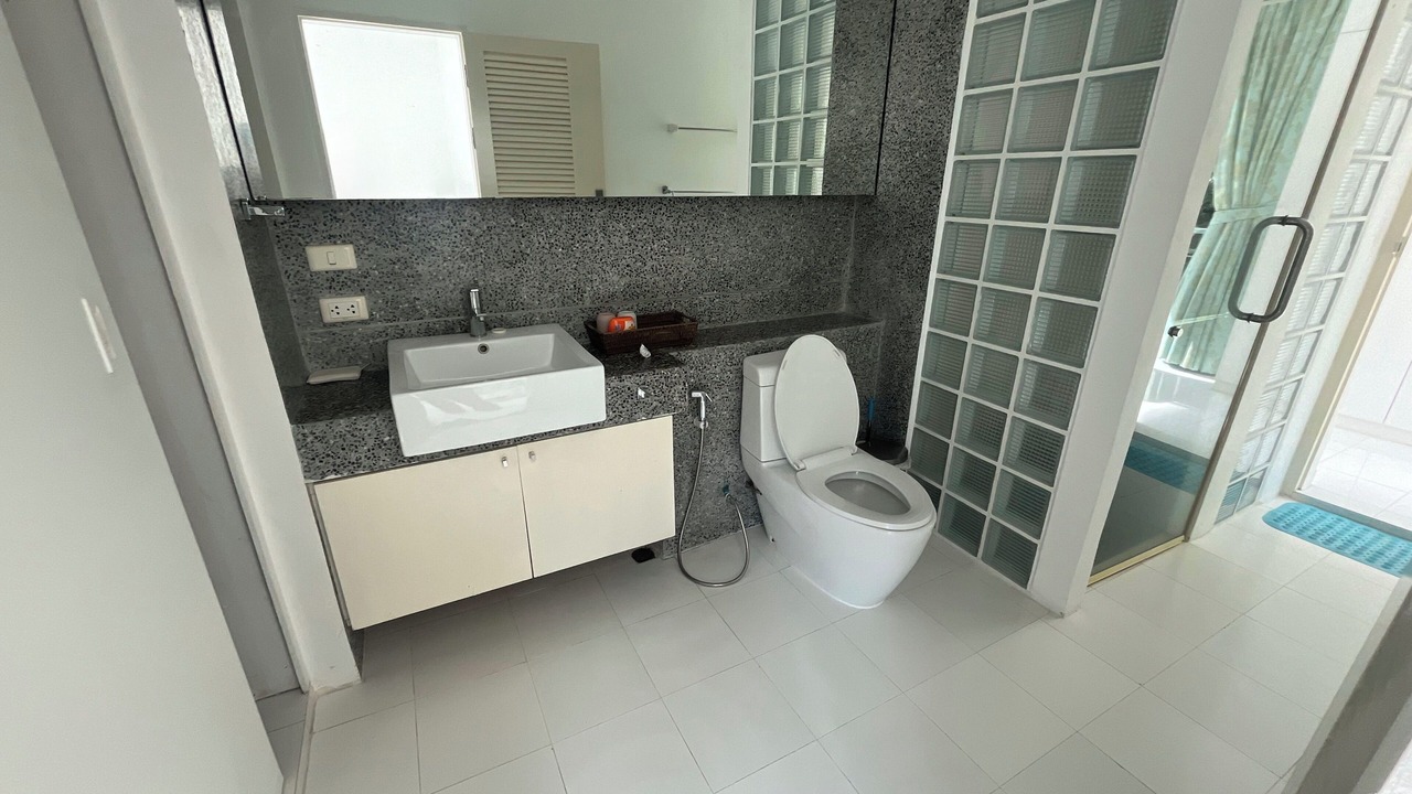Photo of Bathroom in Kamala