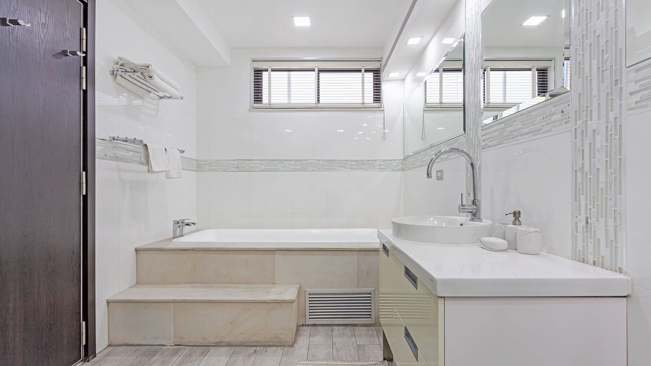 Photo of Bathroom in Pratumnak Hill