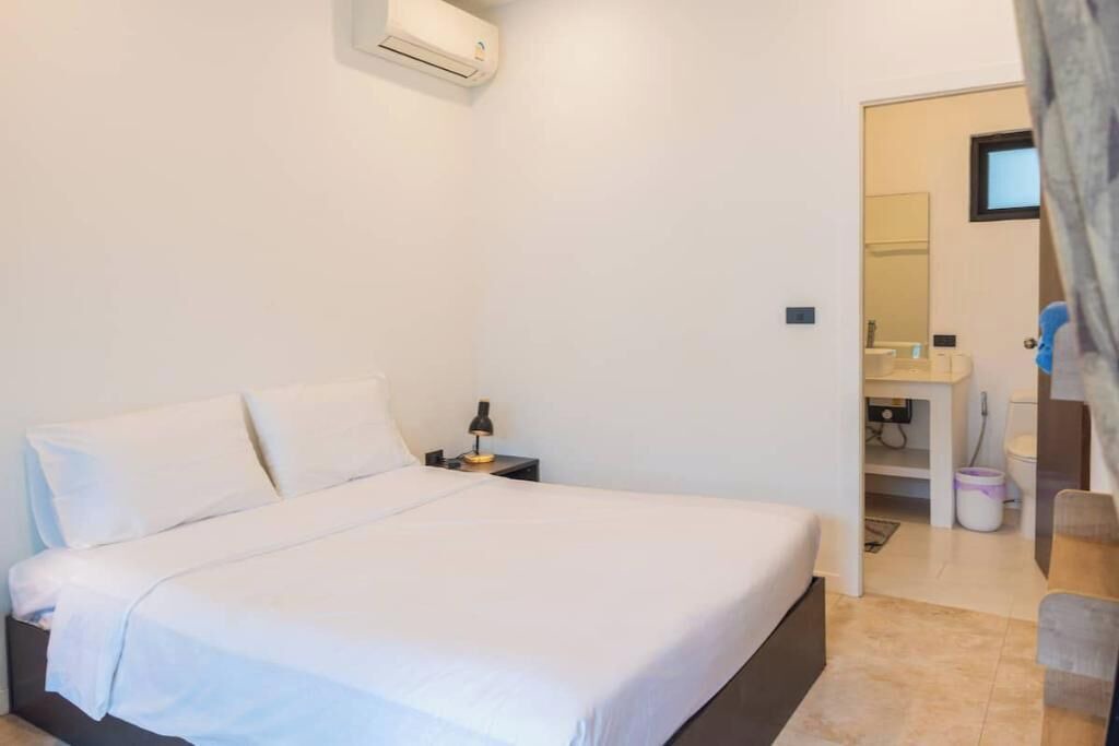 Photo of Bedroom in Maret