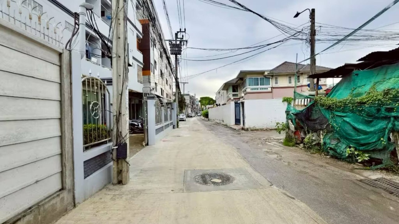 Photo of Others in Chan Kasem
