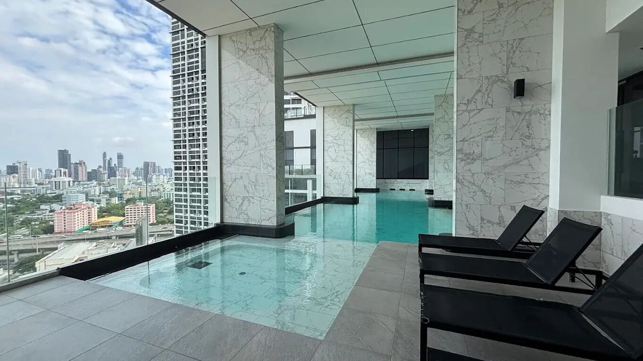 Photo of Outdoor in Huai Khwang