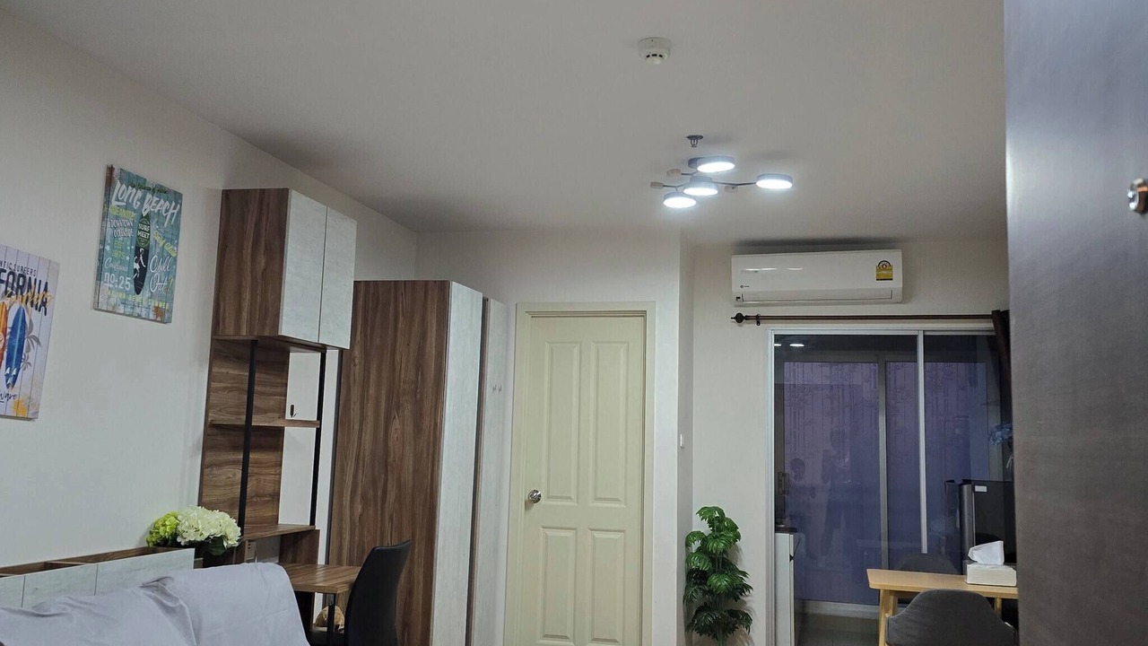 Photo of Bedroom in Khlong Kluea