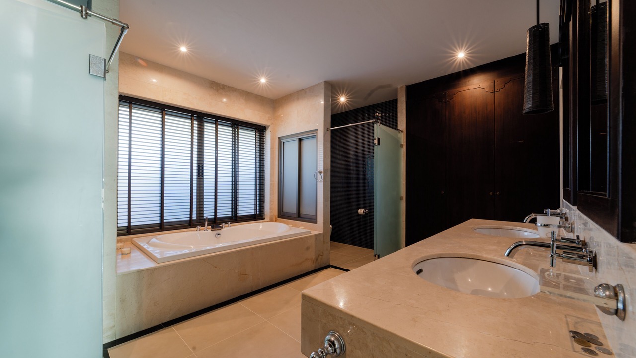 Photo of Bathroom in Kata