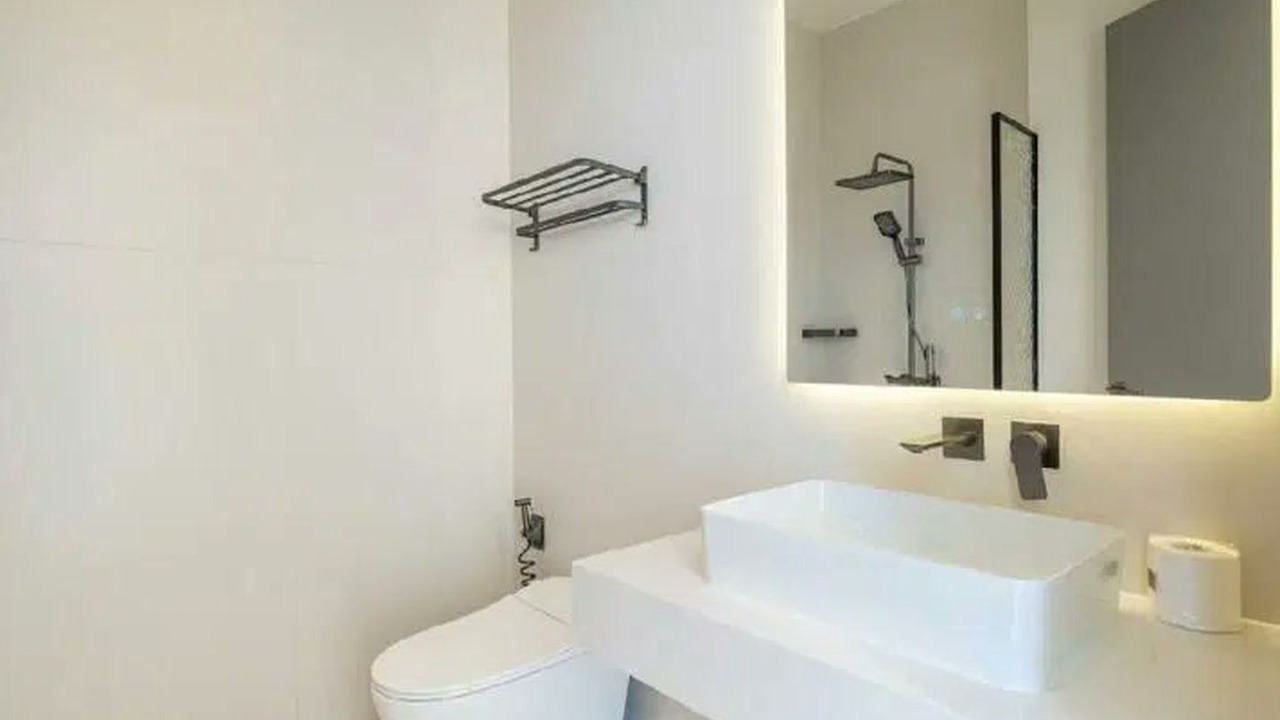 Photo of Bathroom in Pong