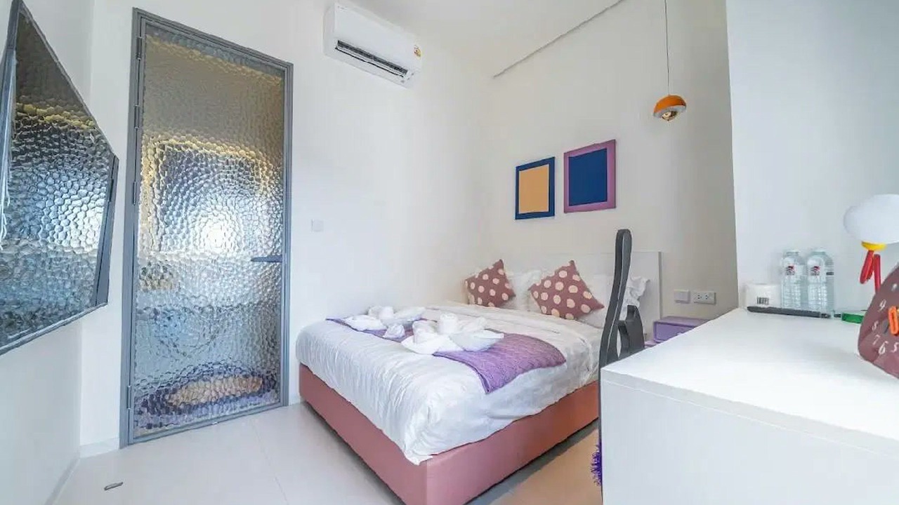 Photo of Bedroom in Pong