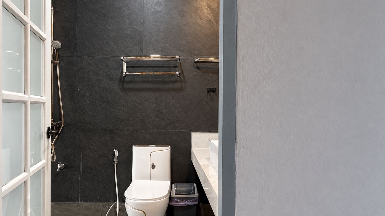Photo of Bathroom in Saraphi