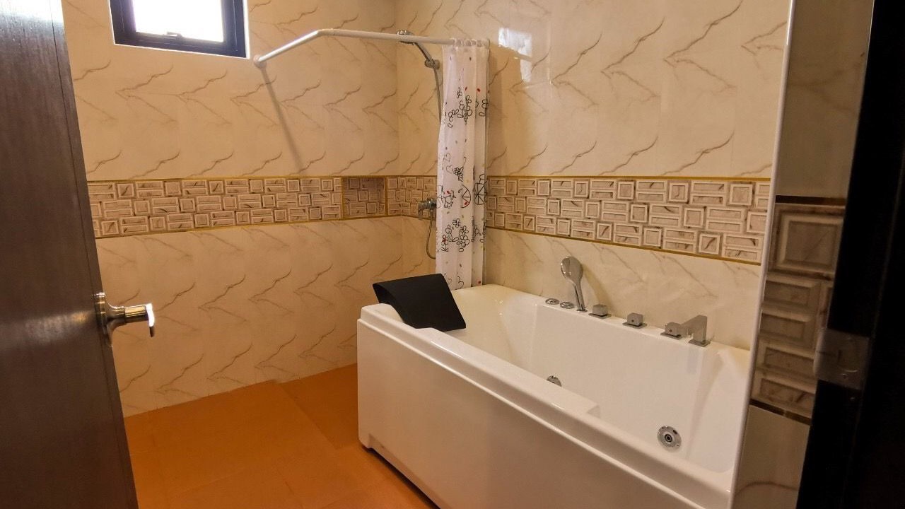 Photo of Bathroom in Hin Lek Fai