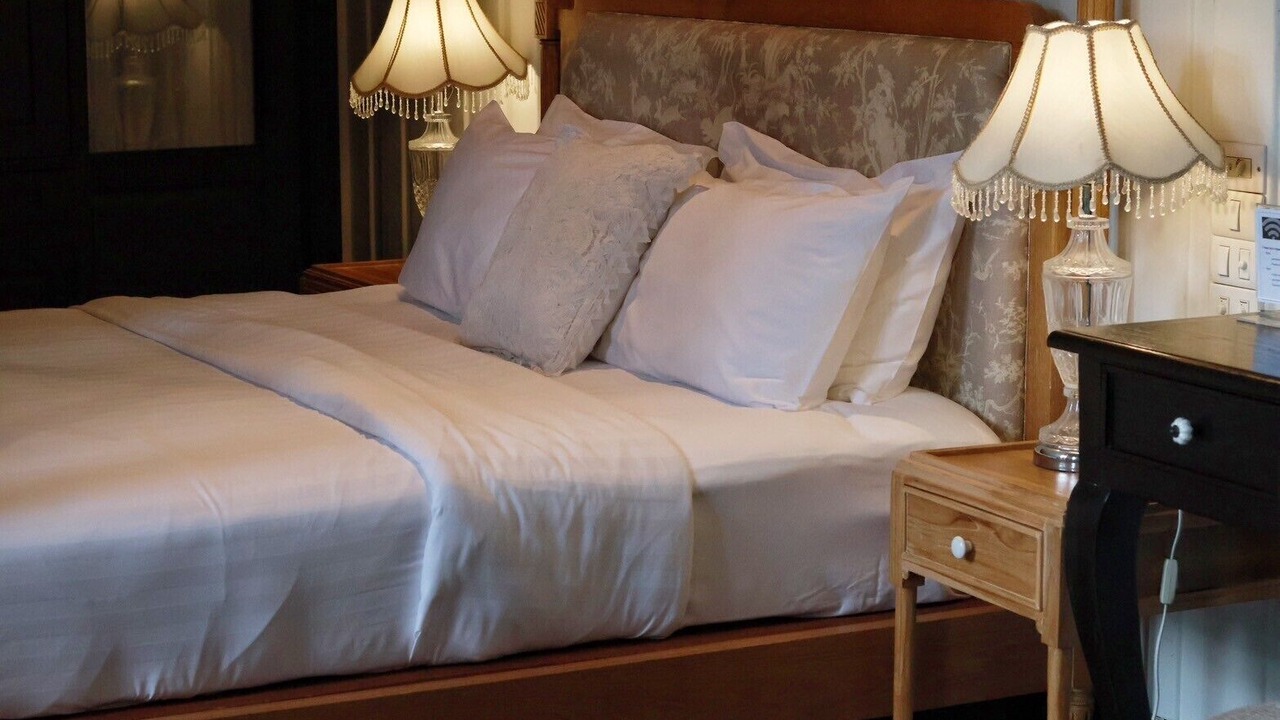 Photo of Bedroom in Thanon Nakhon Chai Si