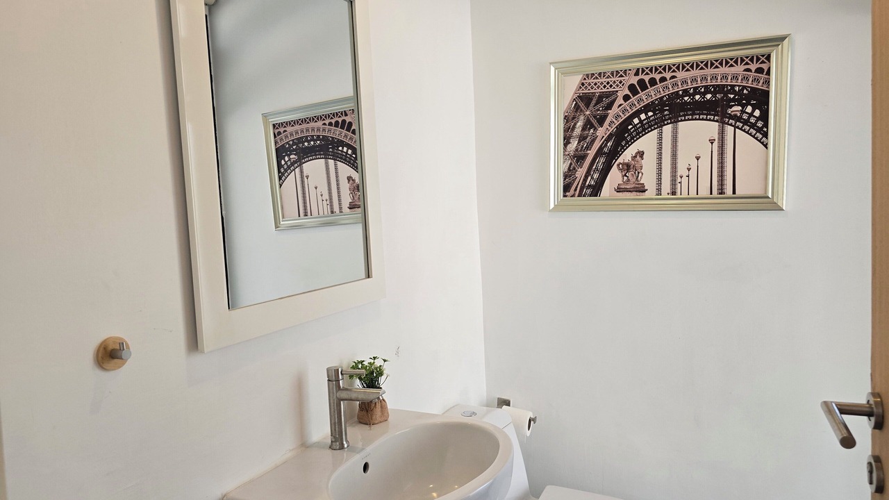 Photo of Bathroom in Pa Daet