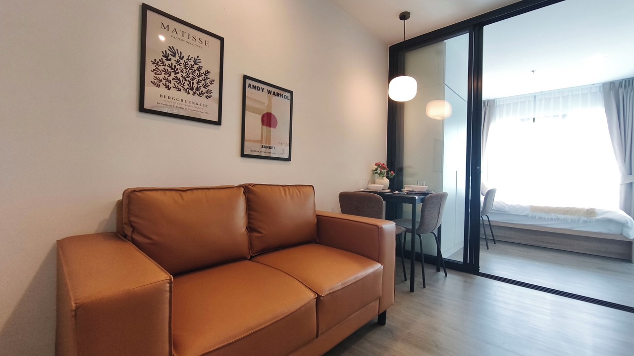 Photo of Livingroom in Bangkok Yai