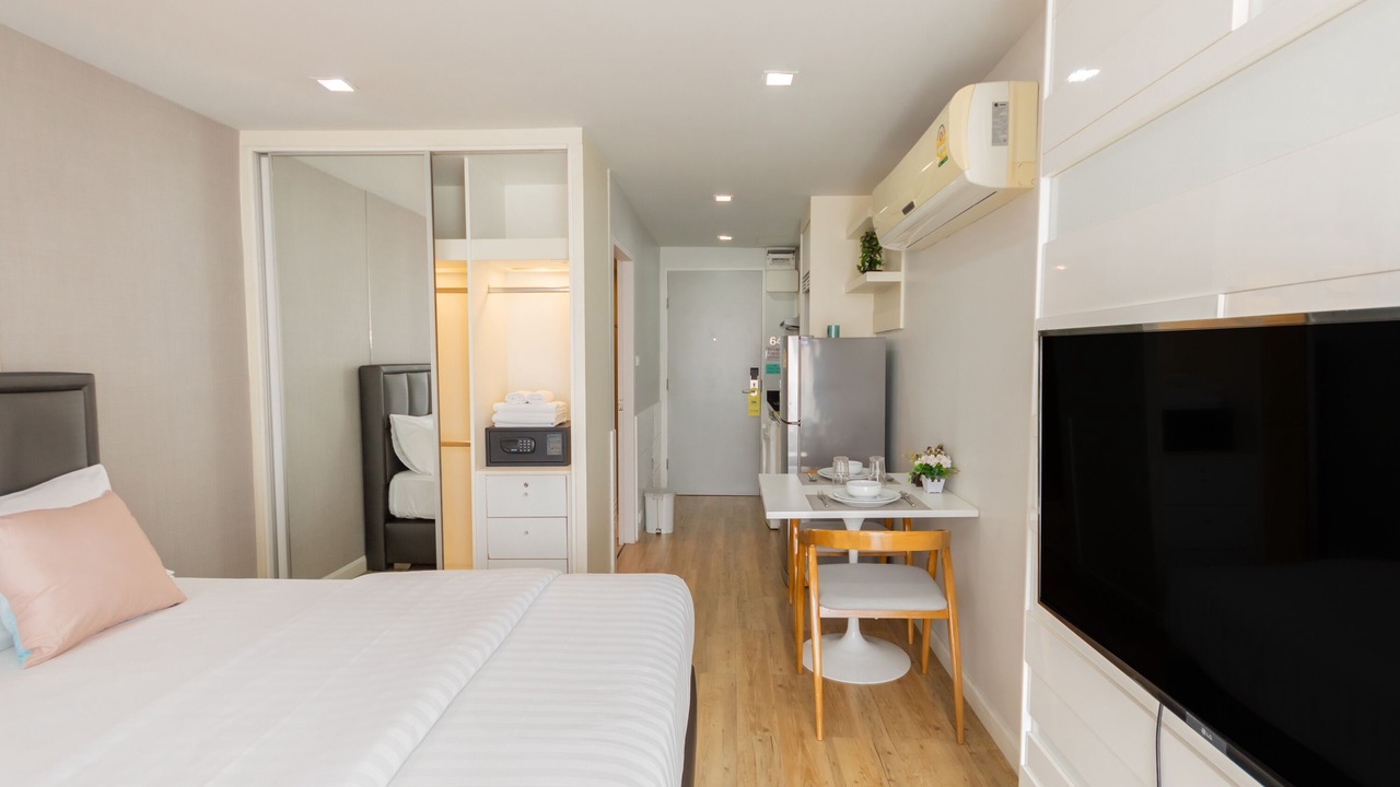 Photo of Bedroom in Khlong Tan Nuea