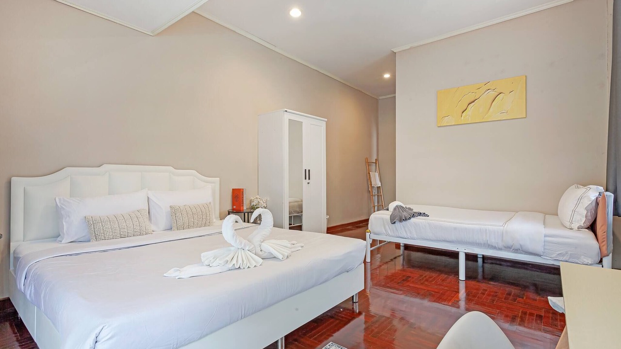 Photo of Bedroom in Khlong Tan