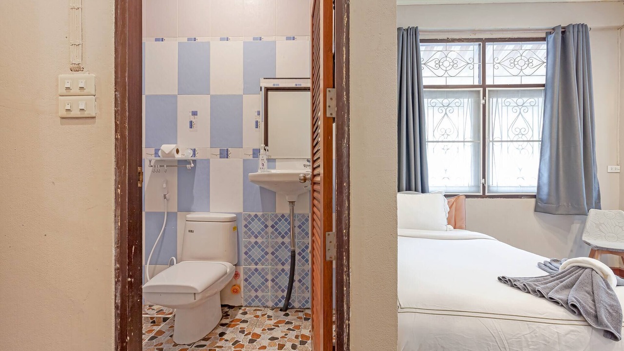 Photo of Bathroom in Khlong Tan