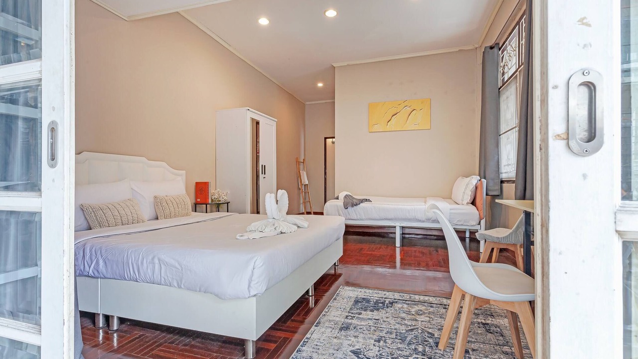 Photo of Bedroom in Khlong Tan