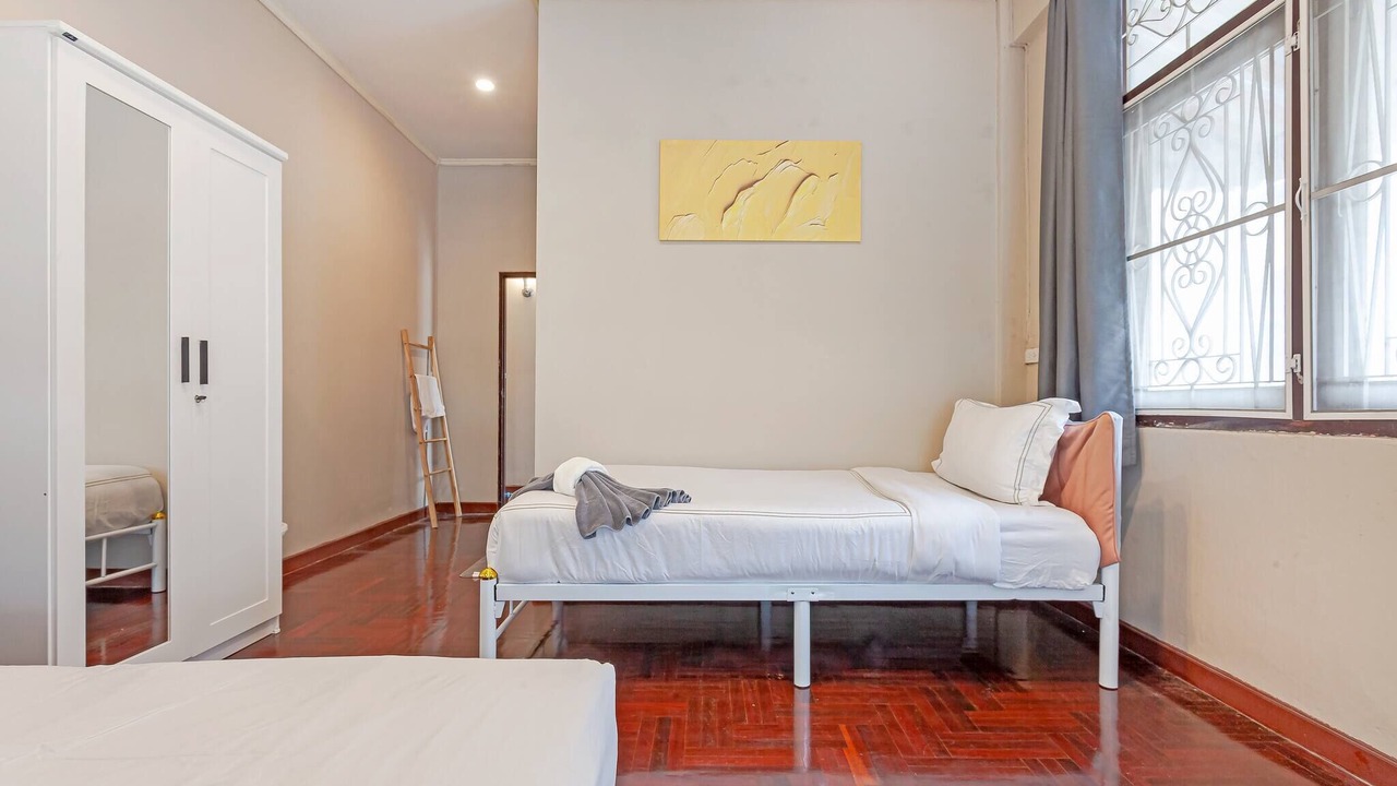 Photo of Bedroom in Khlong Tan