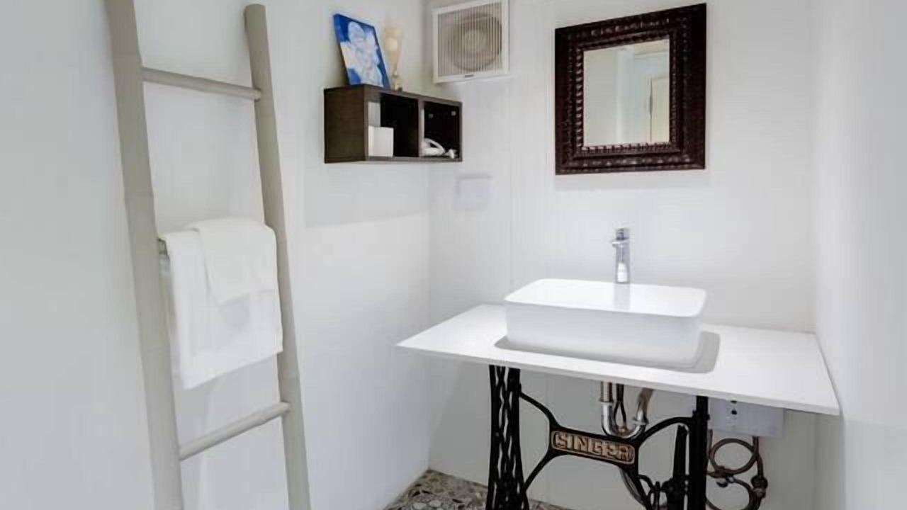 Photo of Bathroom in Si Phraya