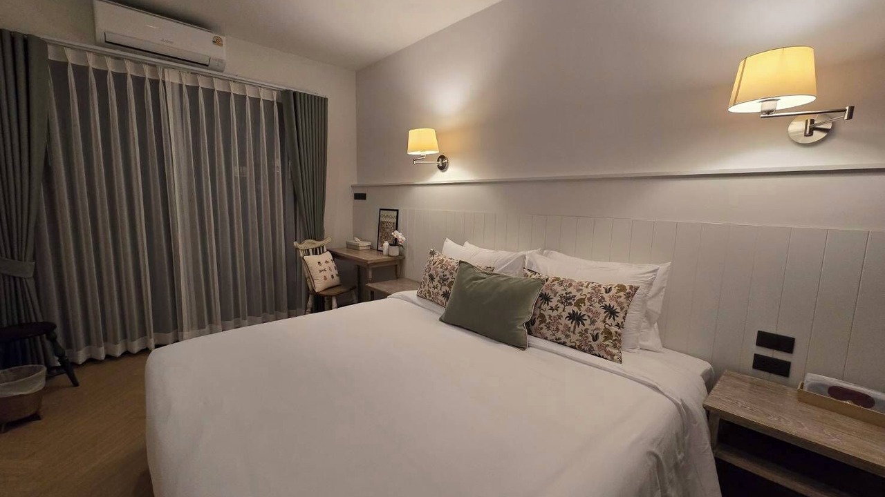 Photo of Bedroom in Phra Khanong