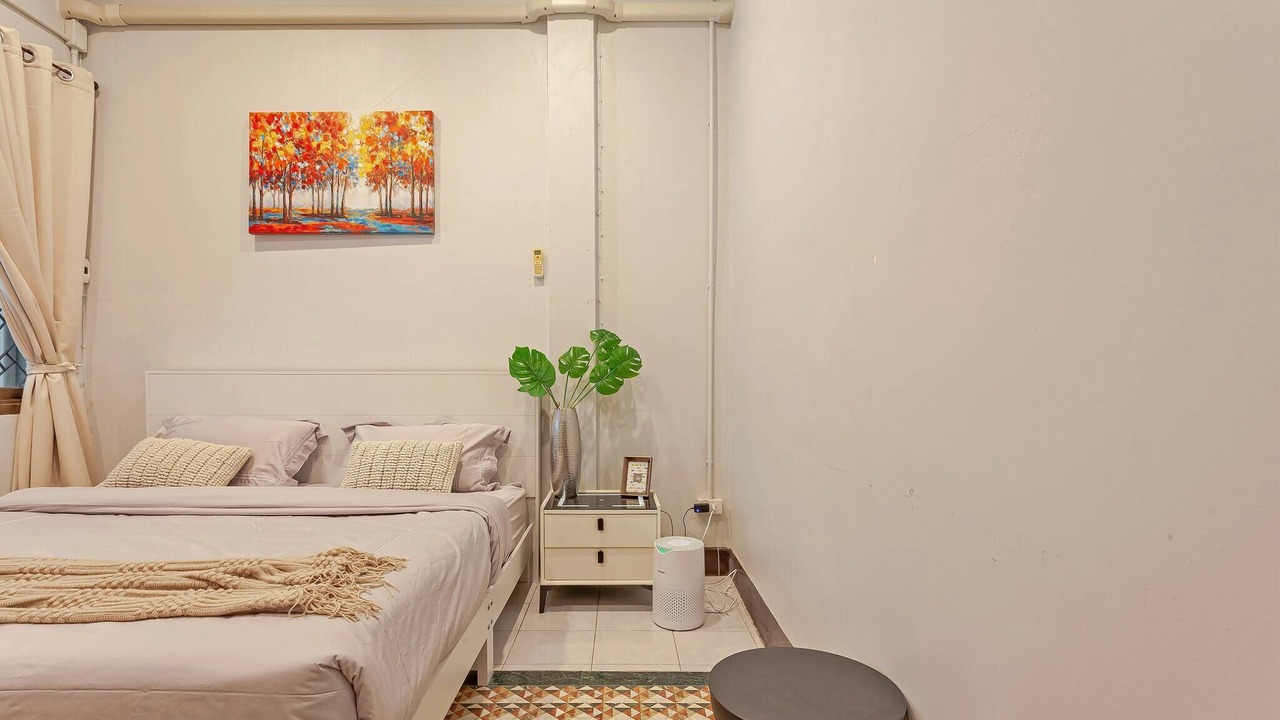 Photo of Bedroom in Phra Khanong