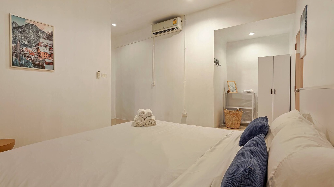 Photo of Bedroom in Phra Khanong