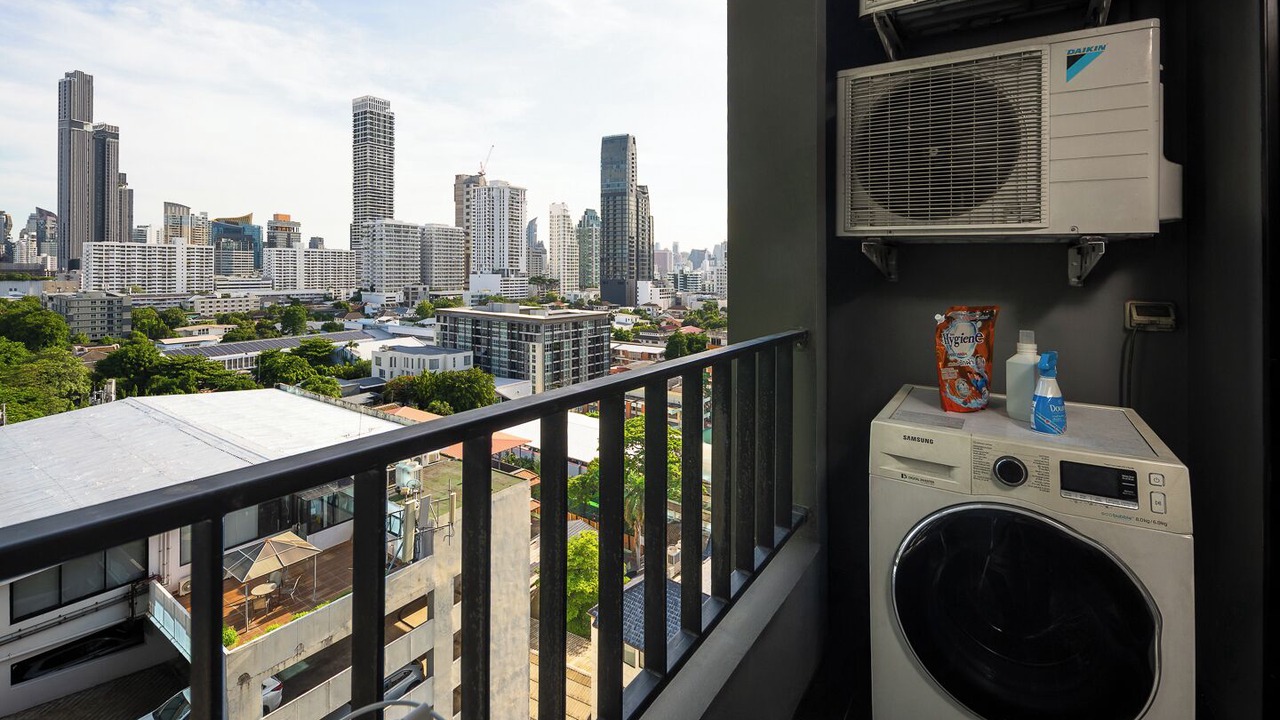 Photo of Patio Balcony in Khlong Tan Nuea